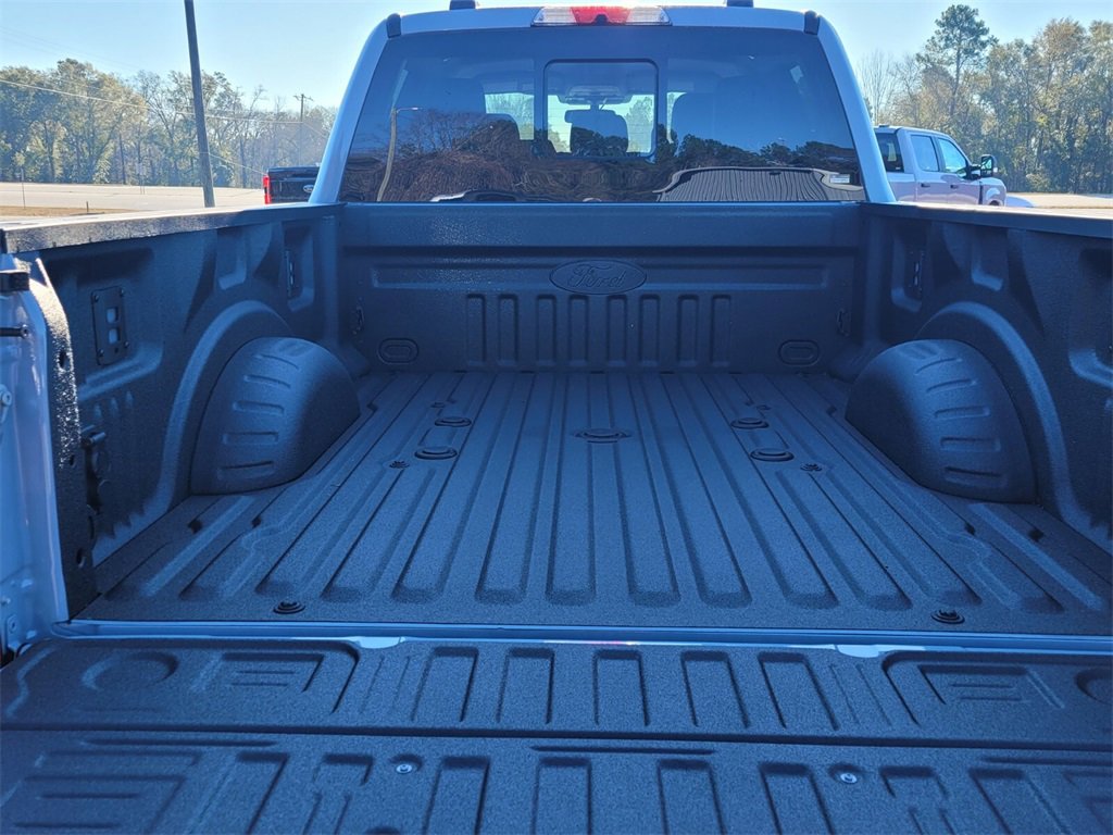 New 2026 Ford F350 Lariat w/ Lariat Premium Package image 10