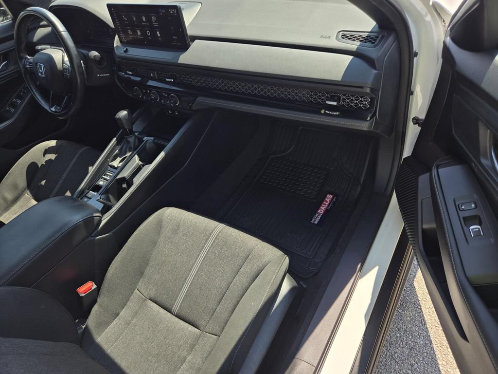 Used 2023 Honda Accord Sport image 7