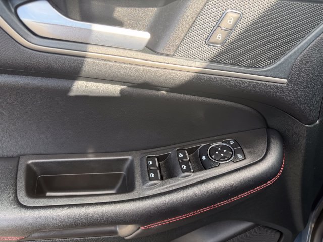 Used 2024 Ford Edge ST-Line AWD/4WD image 20