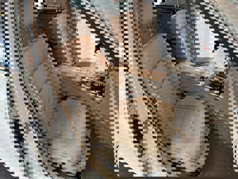 Used 2014 Mercedes-Benz E 350 4MATIC Sedan image 29