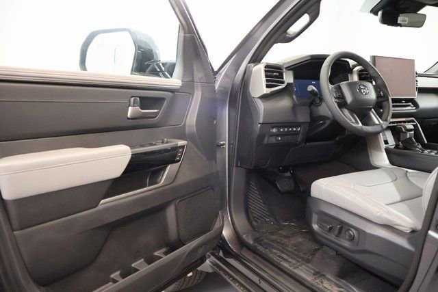 New 2026 Toyota Tundra Limited AWD/4WD image 8