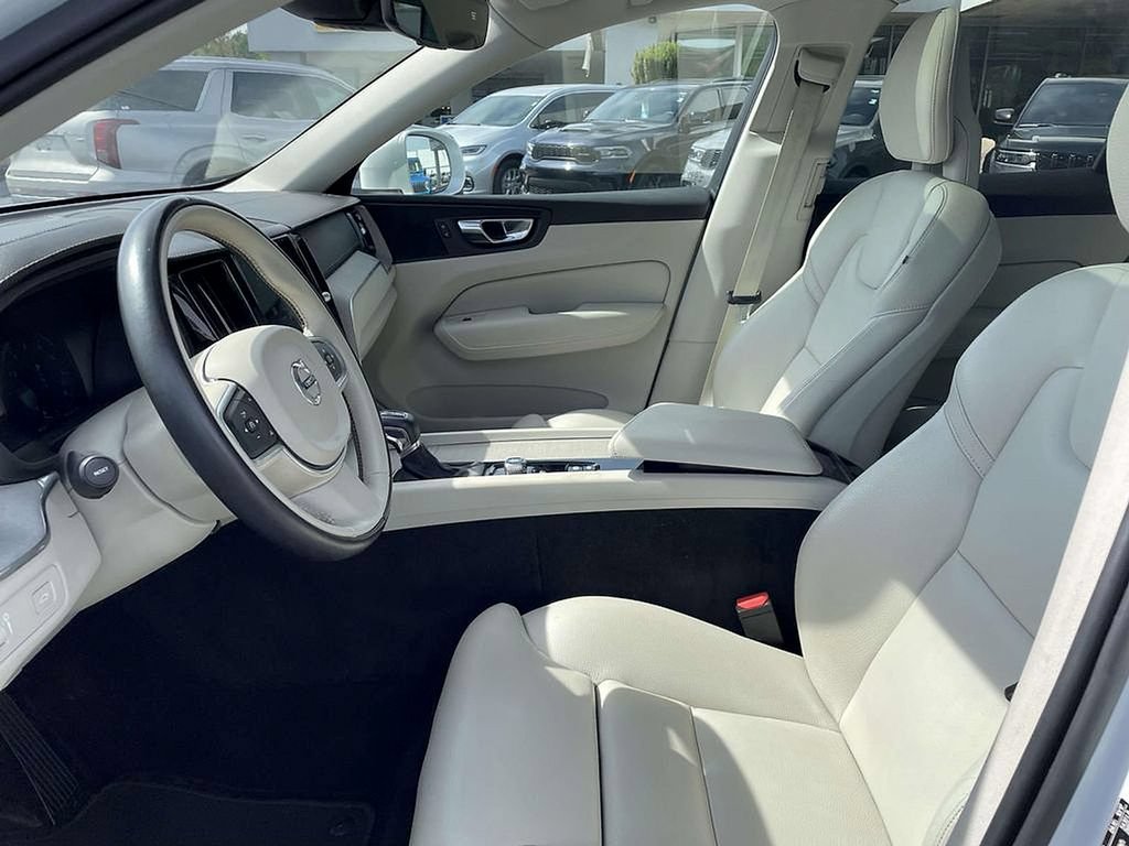 Used 2018 Volvo XC60 T5 Inscription w/ Convenience Package AWD/4WD image 19