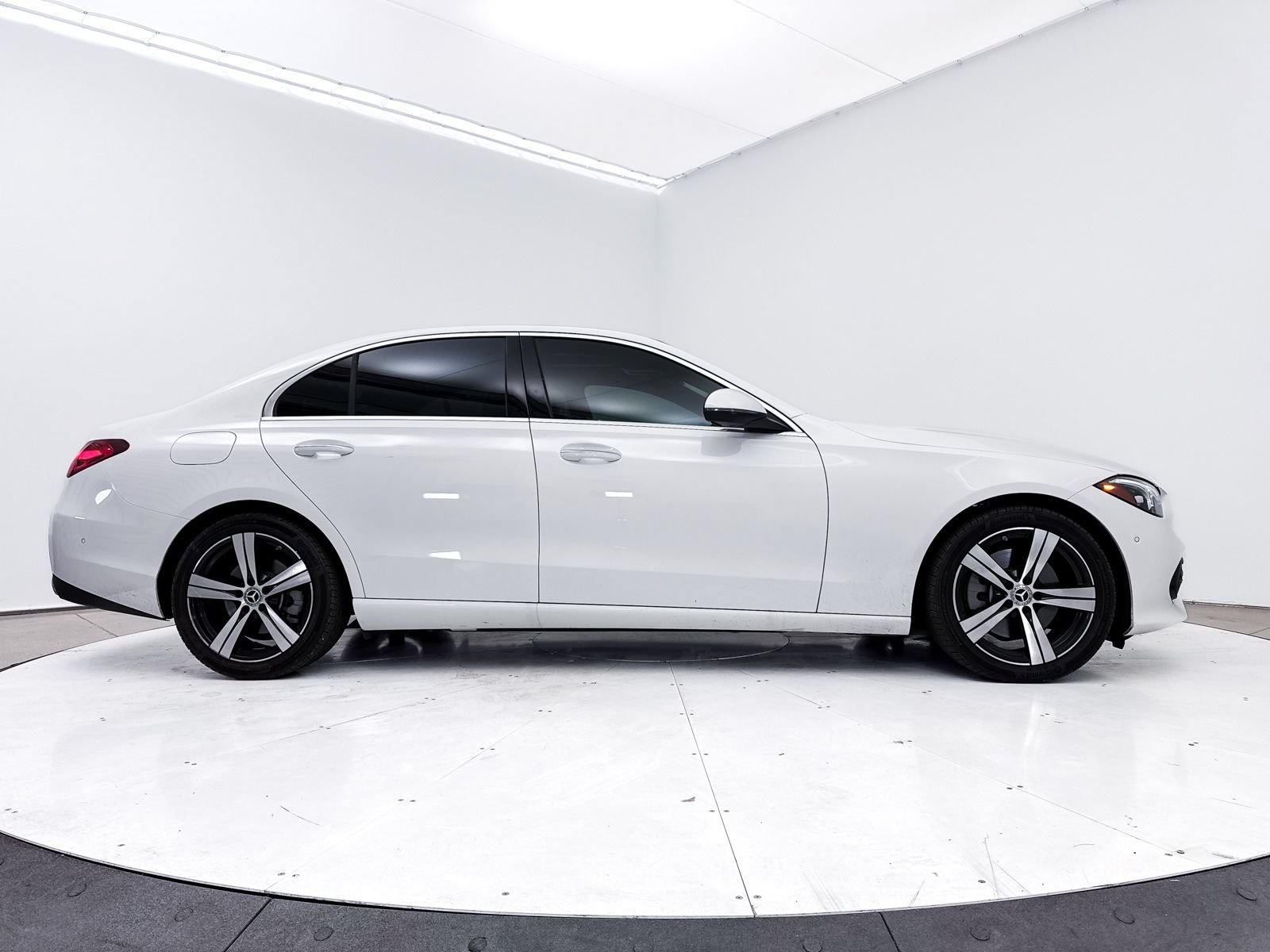 Used 2024 Mercedes-Benz C 300 Sedan image 39
