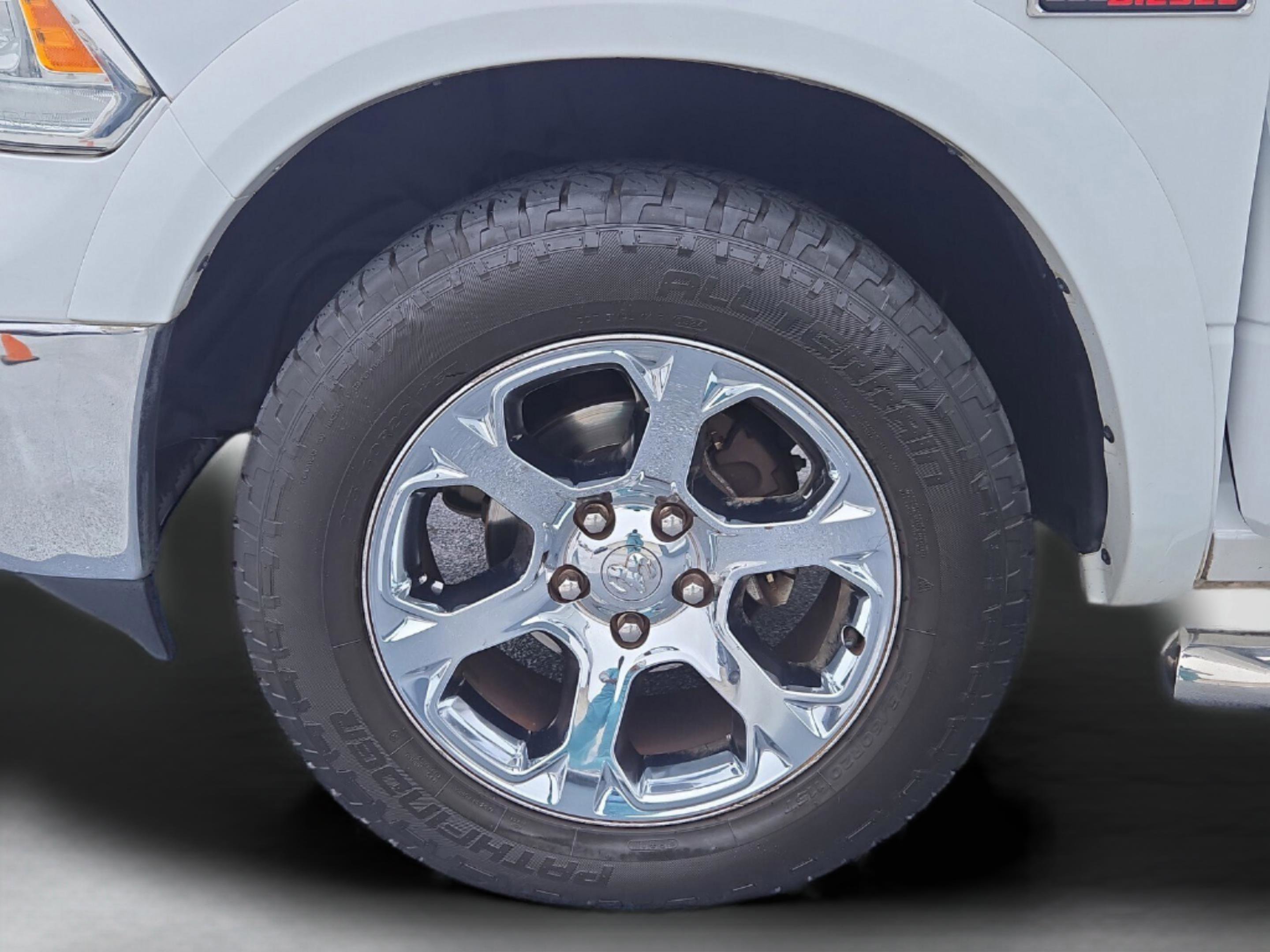 Used 2018 RAM 1500 Laramie w/ Convenience Group image 17