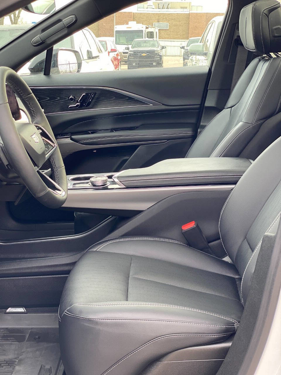 Used 2025 Cadillac Lyriq Sport w/ LPO, Floor Liner Package image 12