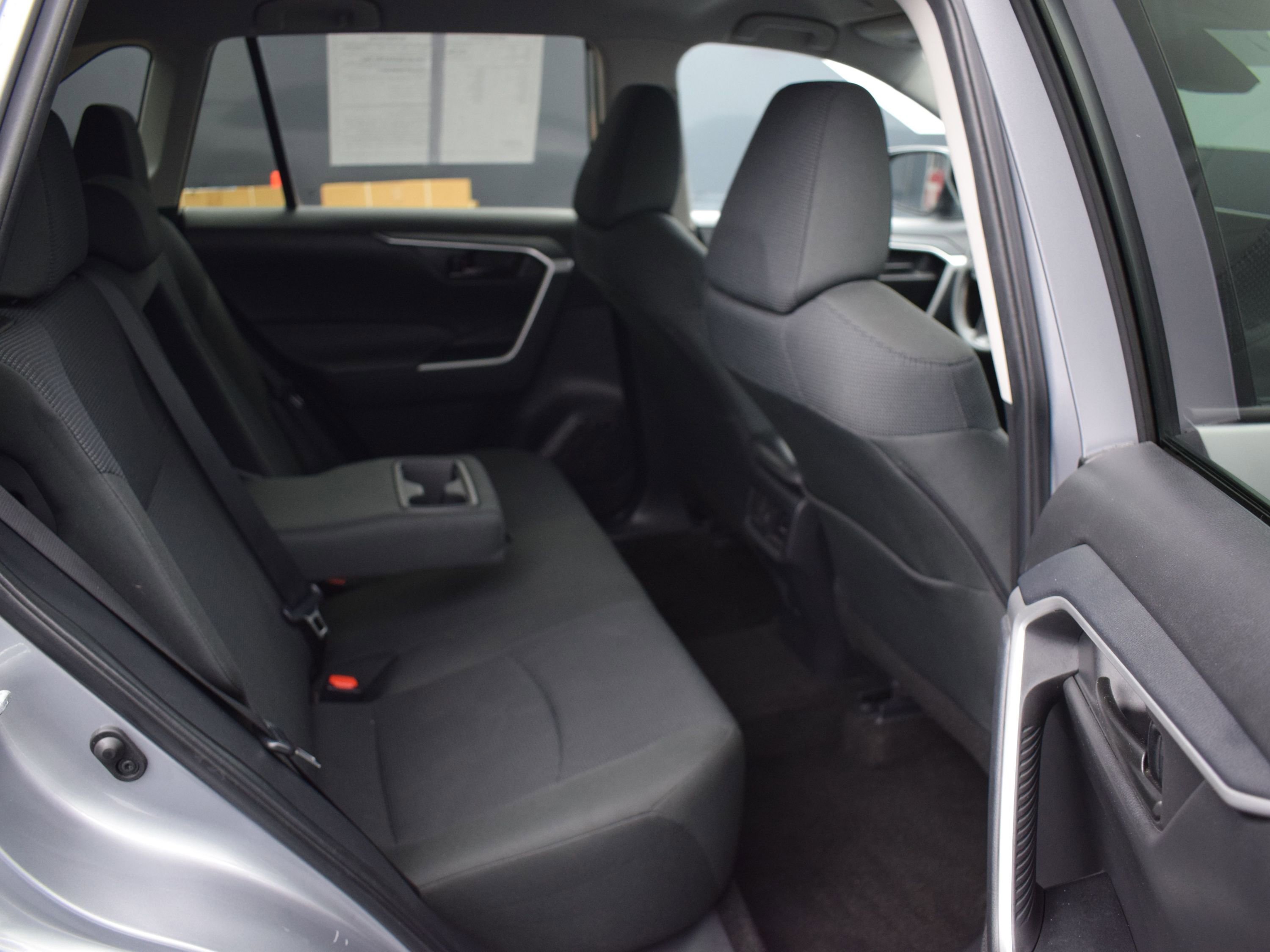 Used 2024 Toyota RAV4 LE image 11