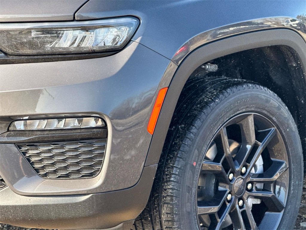 New 2025 Jeep Grand Cherokee Limited w/ Trailer Tow Package image 7