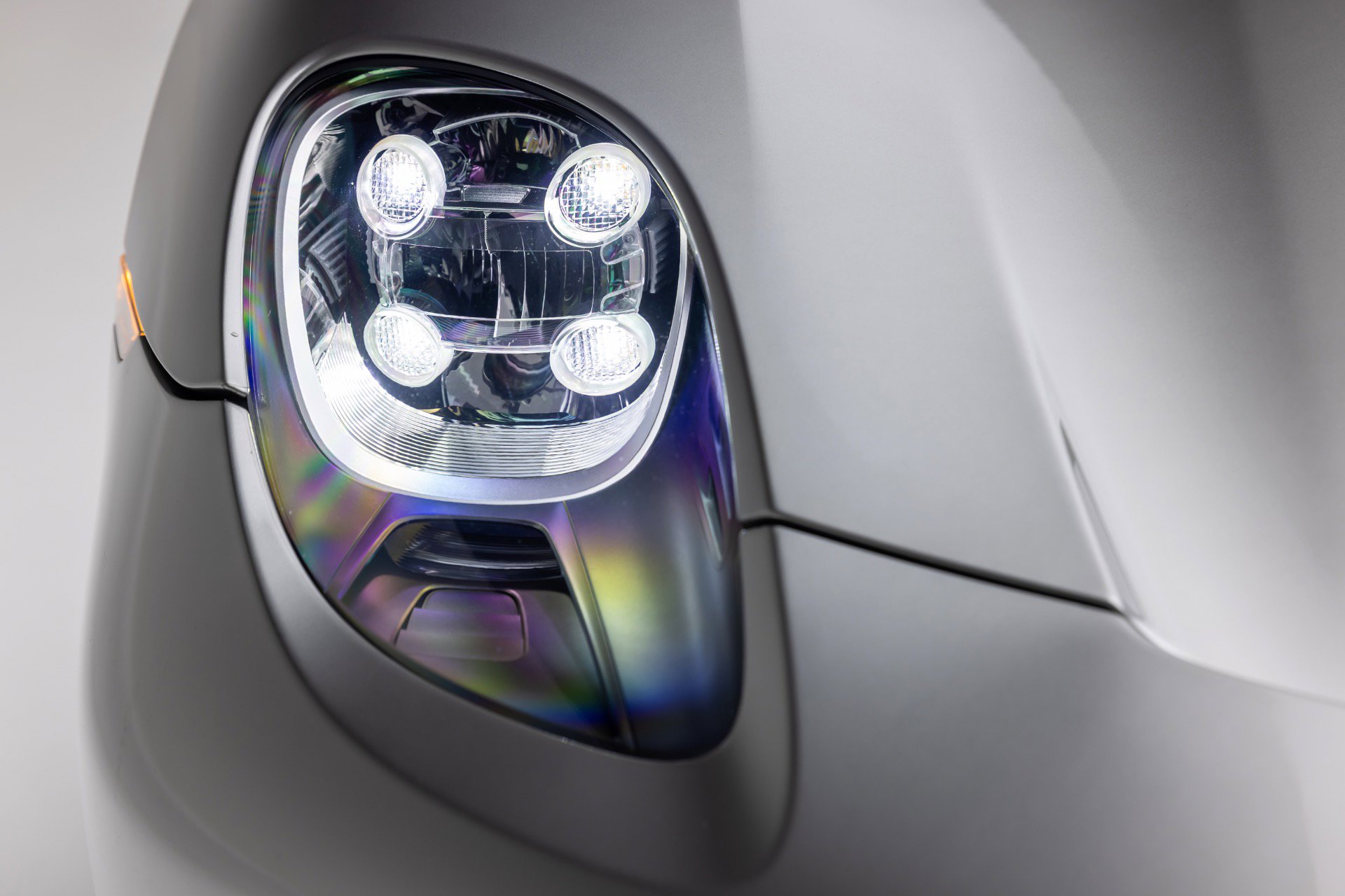 Used 2015 Porsche 918 Spyder AWD/4WD image 75