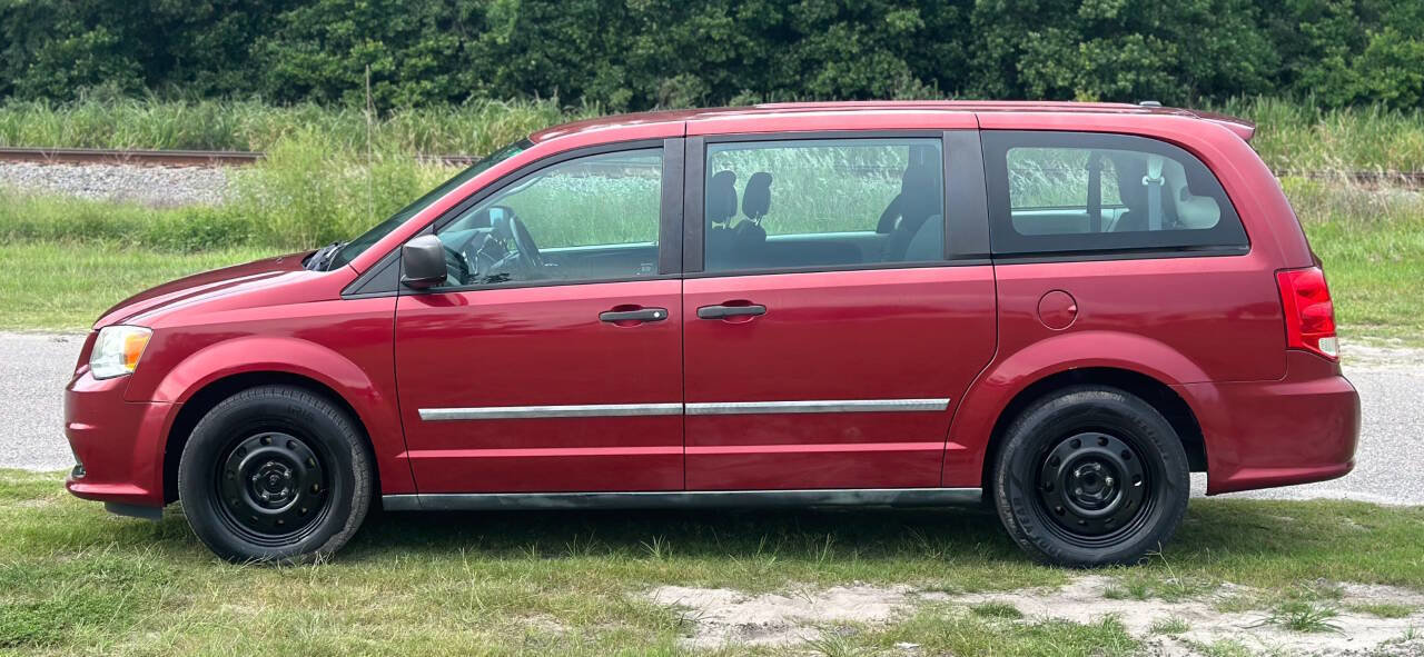 Used 2015 Dodge Grand Caravan American Value Package w/ UConnect Hands-Free Group image 6