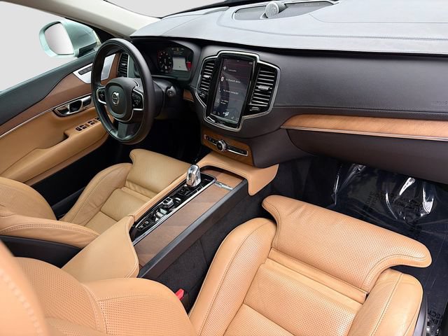 Used 2016 Volvo XC90 T8 Inscription w/ Protection Package Plus AWD/4WD image 15