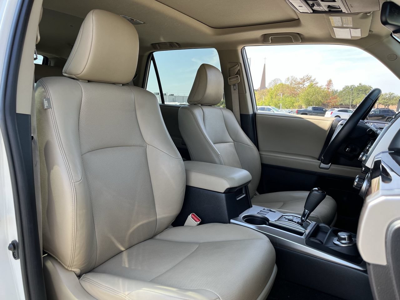 Used 2023 Toyota 4Runner Limited AWD/4WD image 25