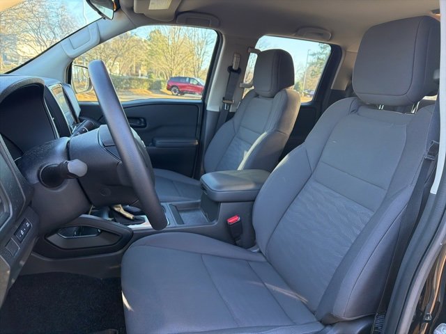 Used 2024 Nissan Frontier S w/ Tow Package image 9