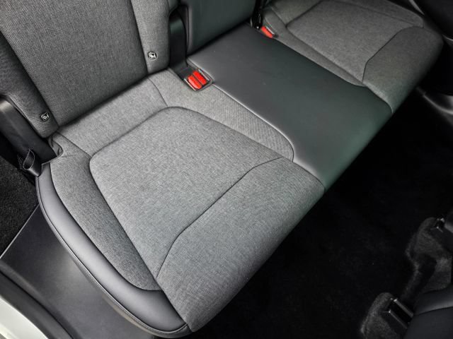 Used 2026 Tesla Model Y AWD image 33