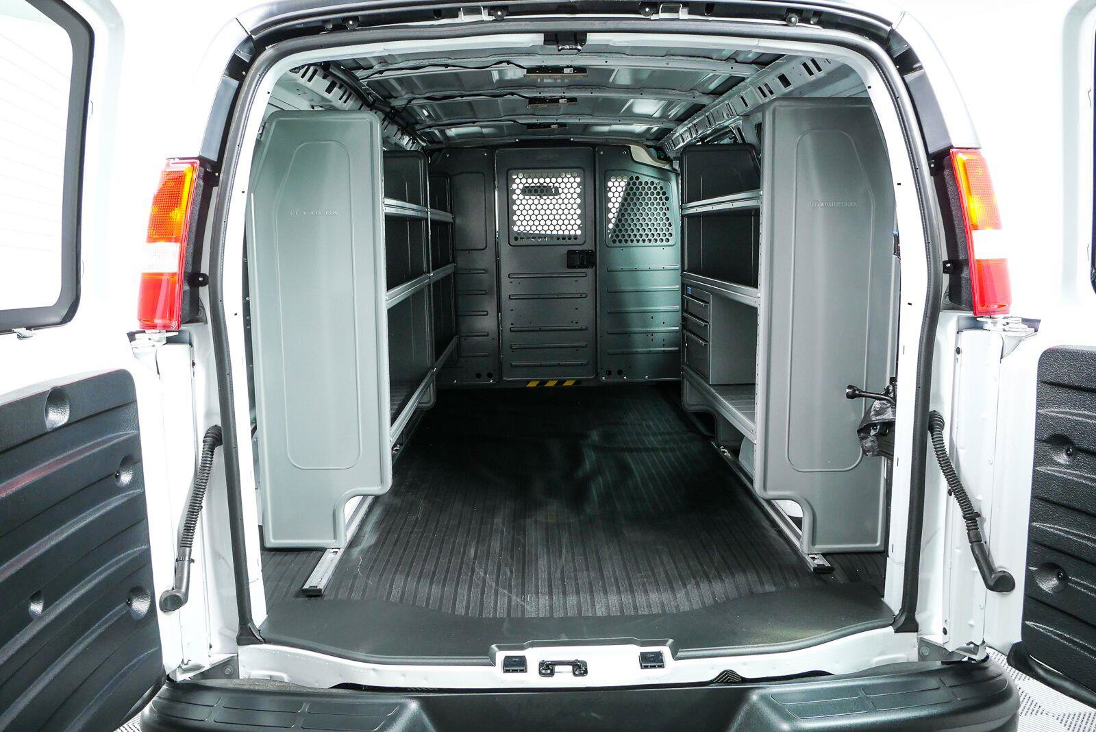 New 2025 GMC Savana 2500 w/ Driver Convenience Package RWD image 23
