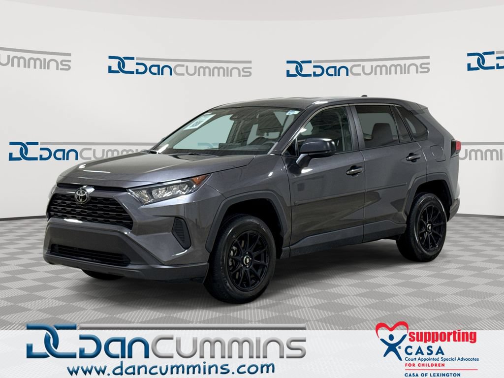 Used 2022 Toyota RAV4 LE FWD image 1