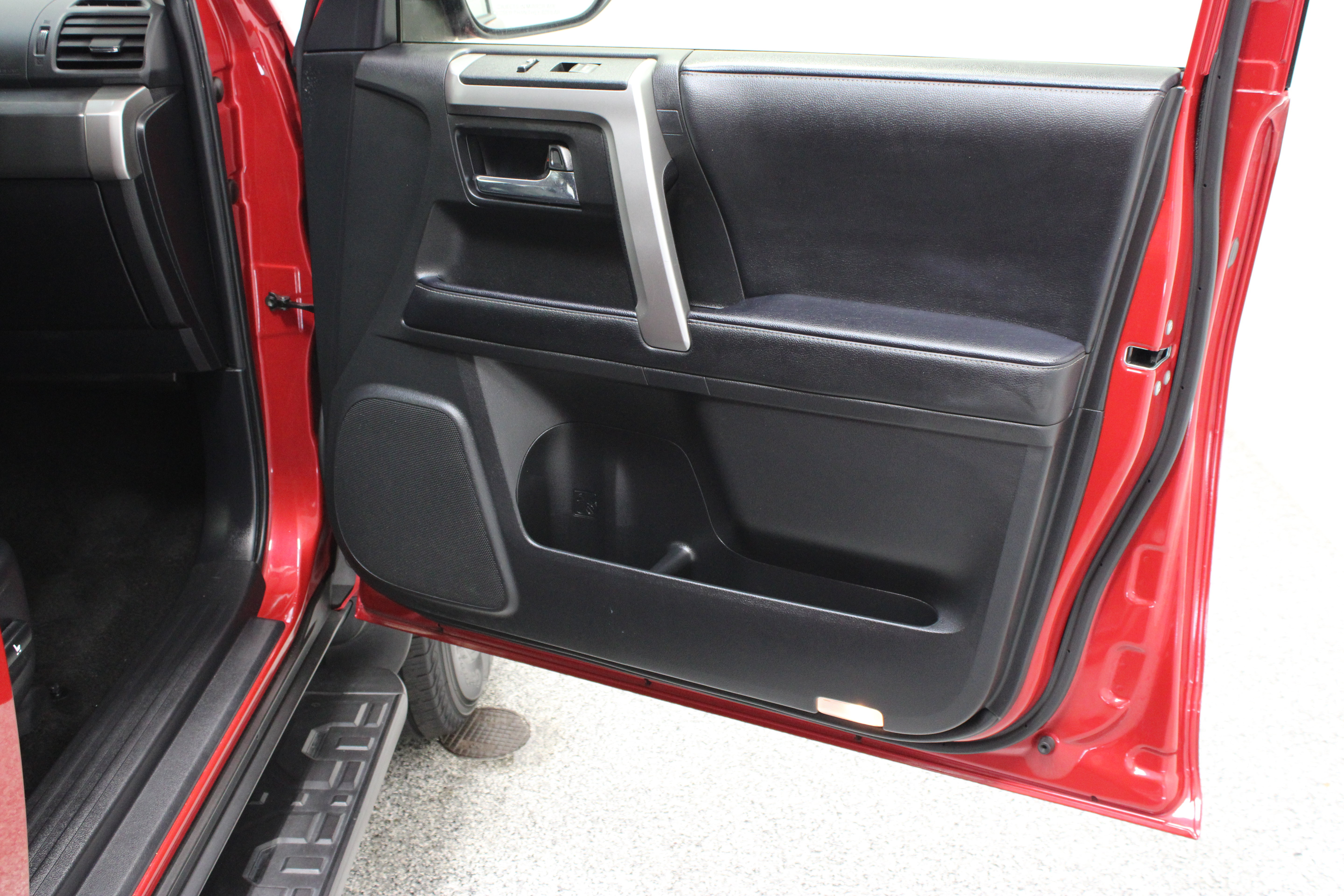 Used 2023 Toyota 4Runner SR5 Premium AWD/4WD image 34