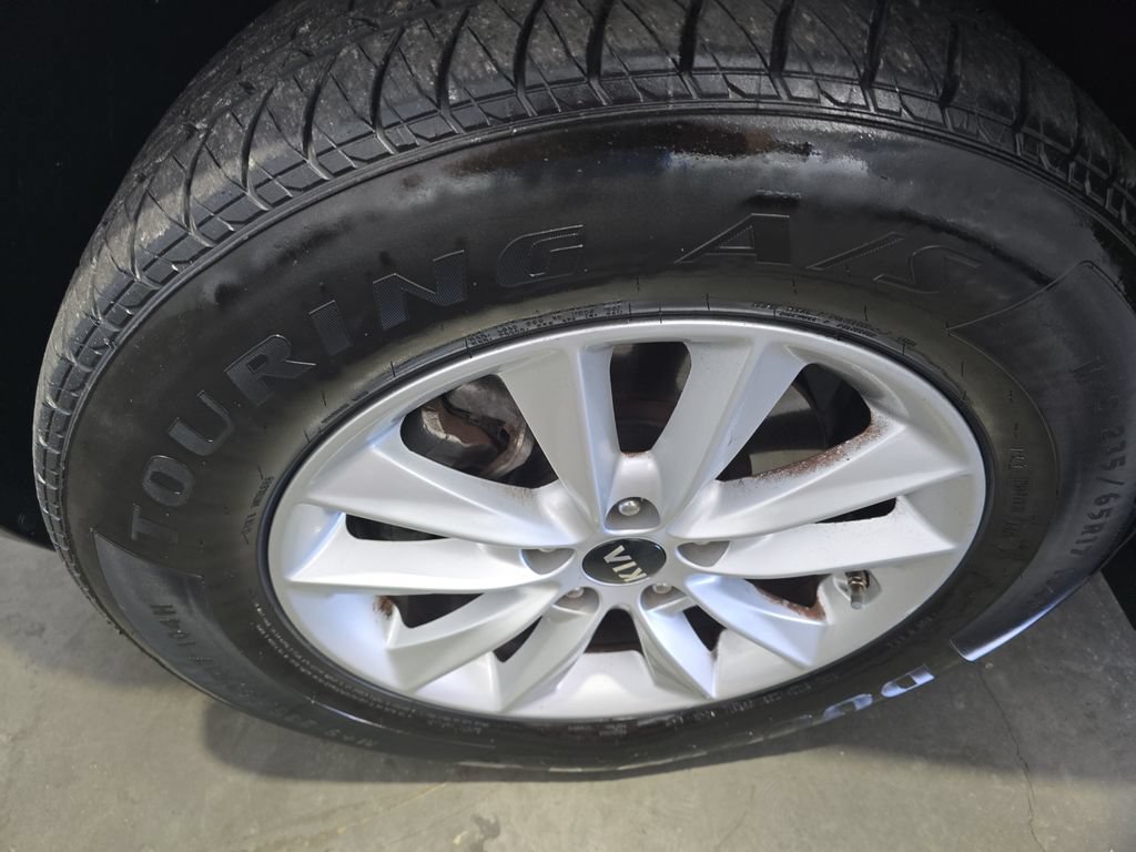Used 2020 Kia Sorento FWD V6 image 10