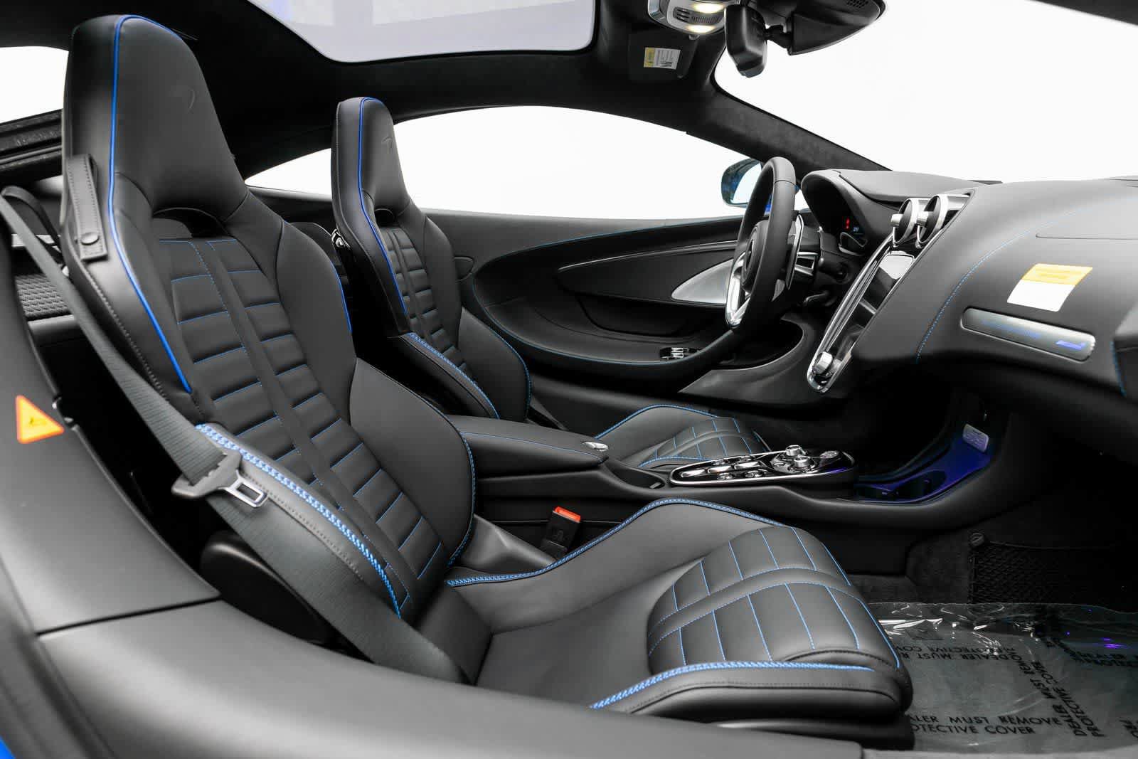 New 2025 McLaren GTS RWD image 12