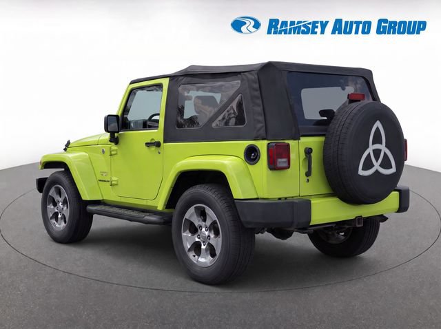 Used 2017 Jeep Wrangler Sahara w/ Connectivity Group AWD/4WD image 3