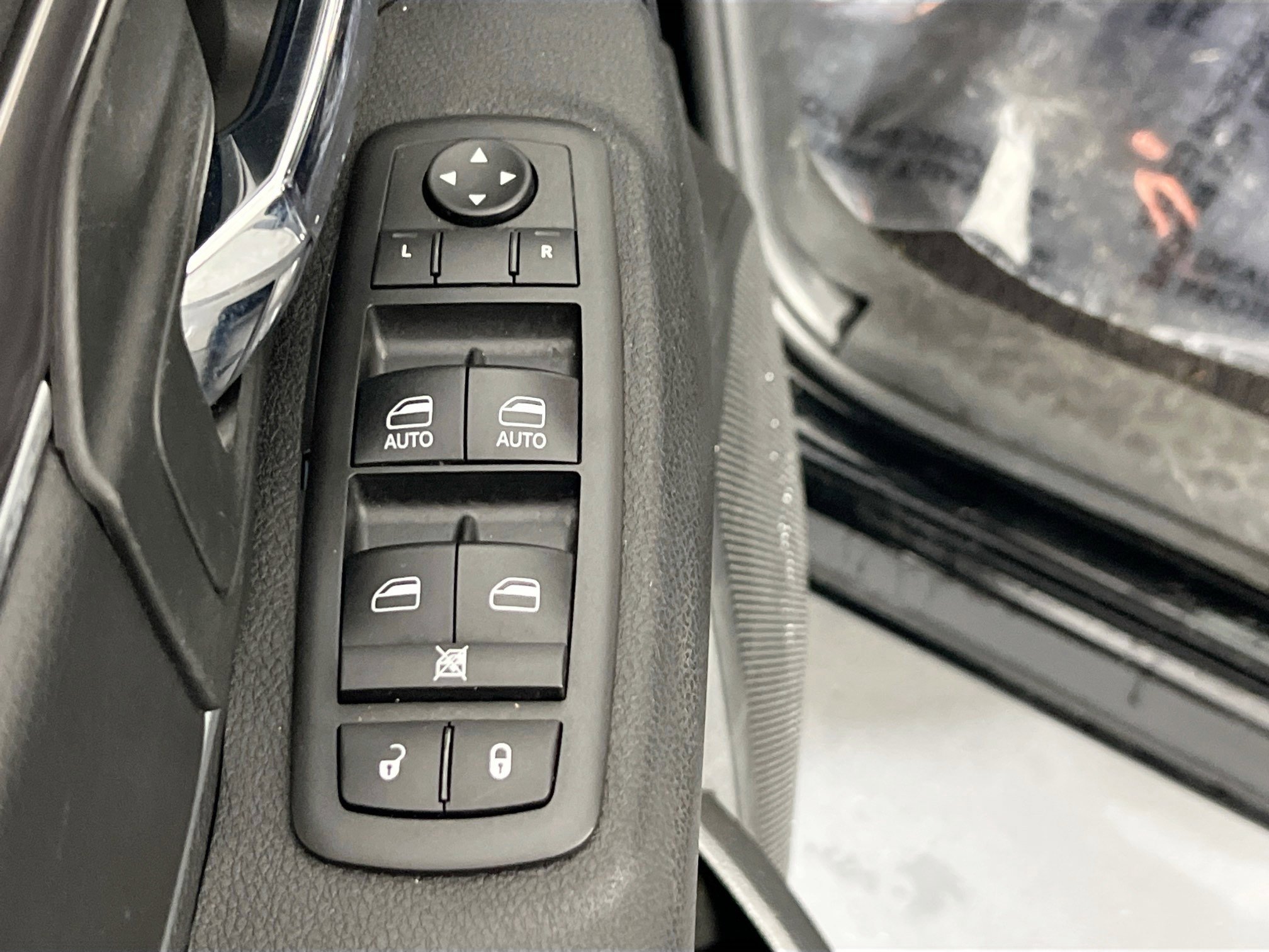 Used 2021 RAM 1500 Classic Warlock w/ Electronics Group image 17