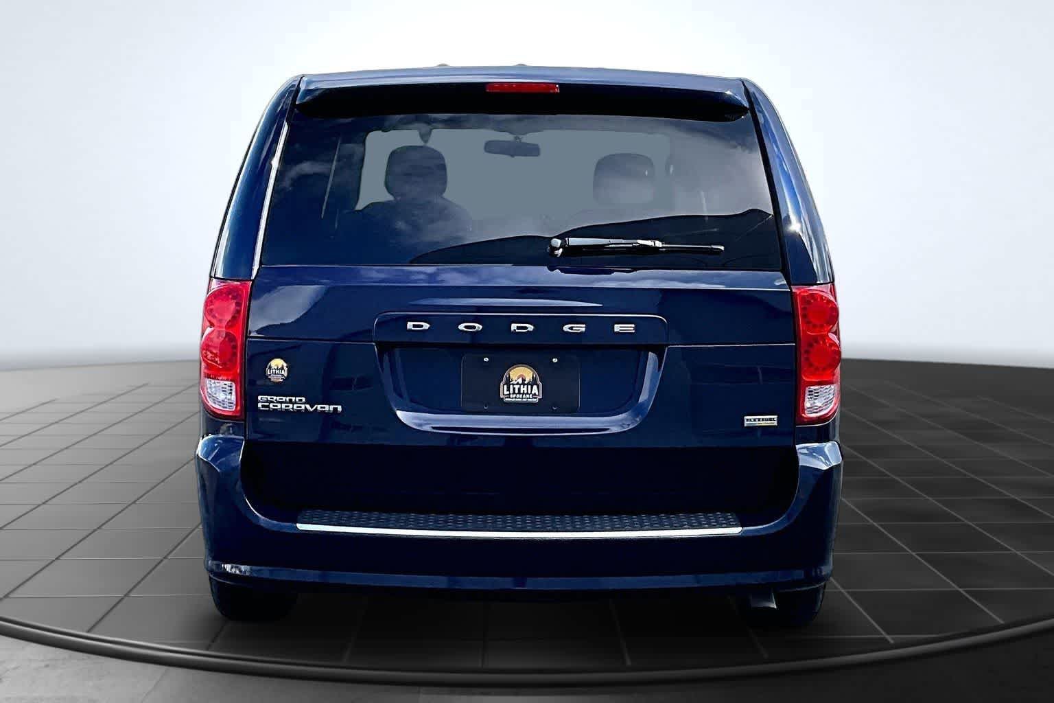 Used 2016 Dodge Grand Caravan SE w/ Quick Order Package 29E SE FWD image 5