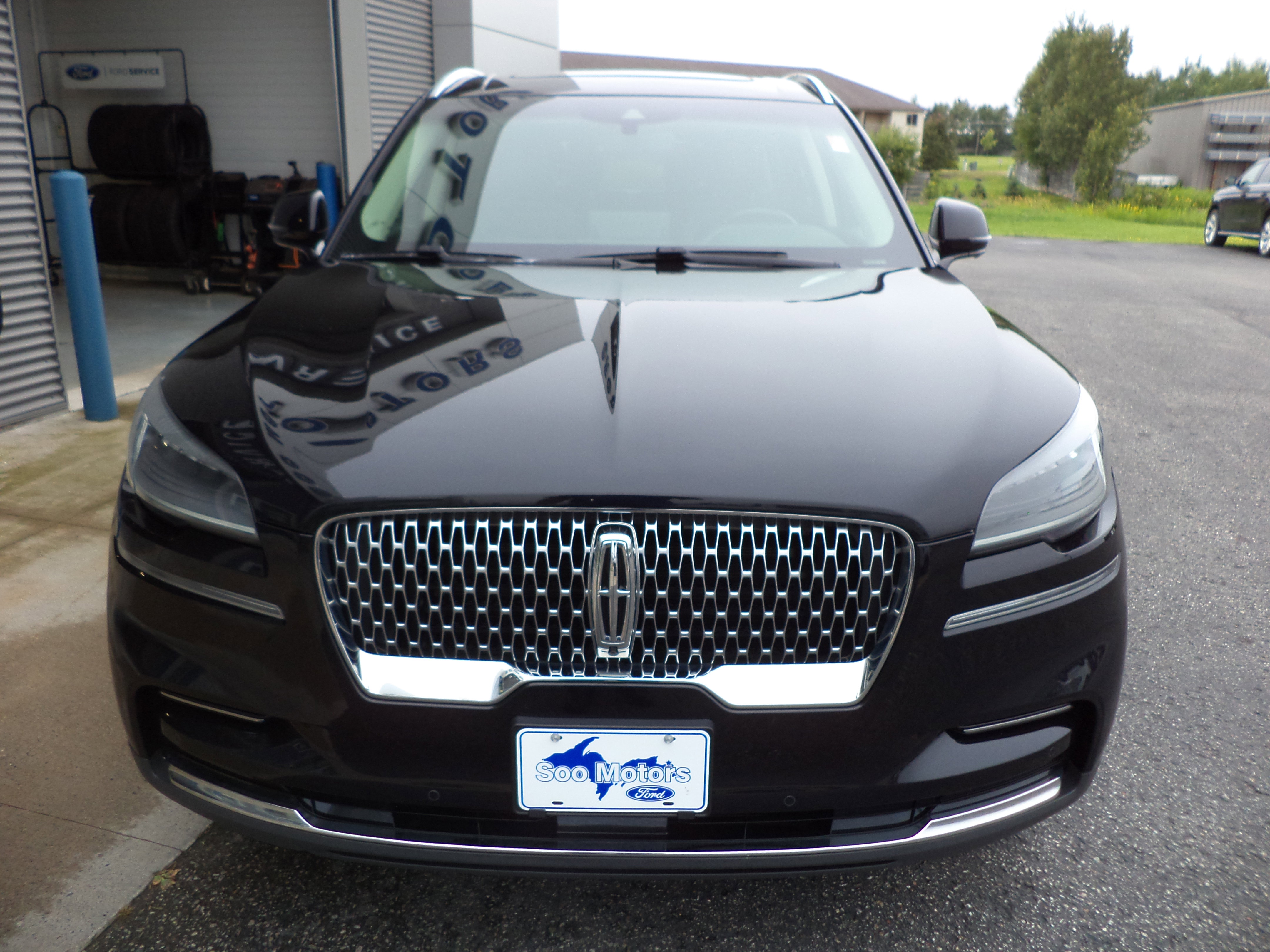 Used 2022 Lincoln Aviator Reserve image 10