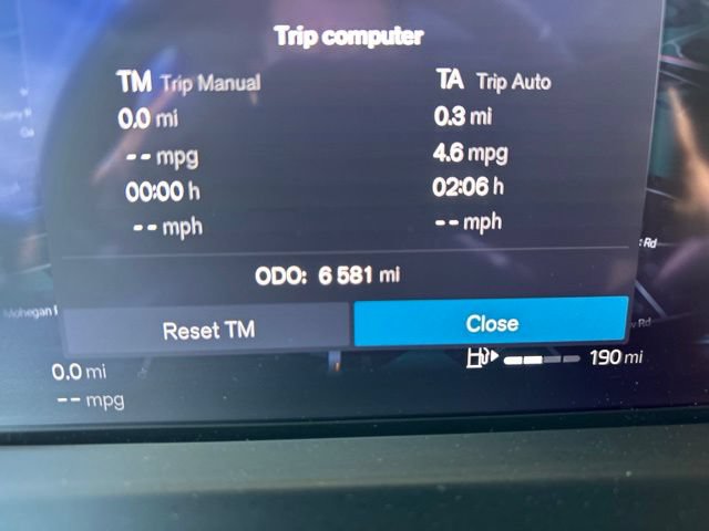 Certified 2025 Volvo XC40 B5 Core AWD/4WD image 23