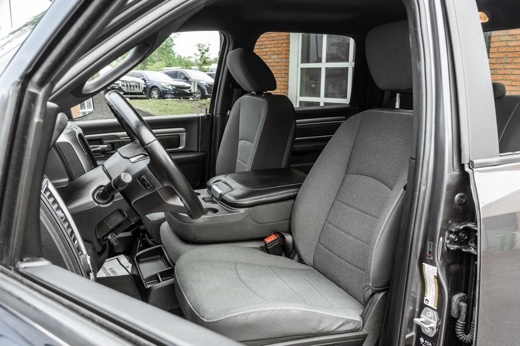 Used 2021 RAM 1500 Warlock AWD/4WD image 7
