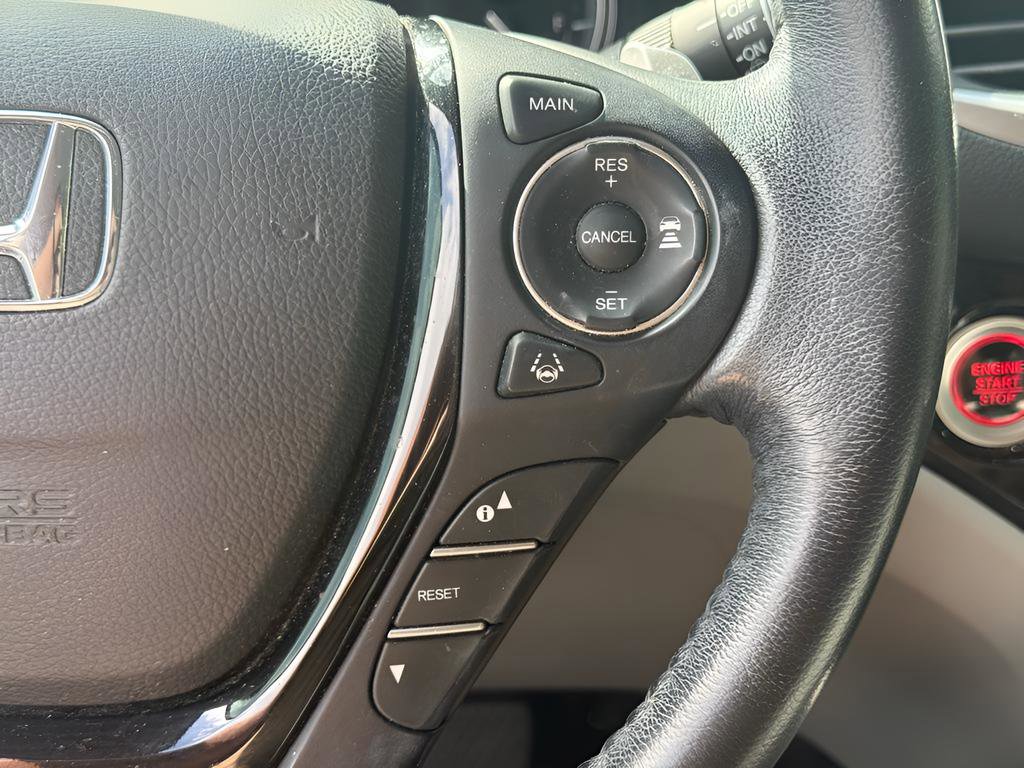 Used 2017 Honda Pilot Touring image 16