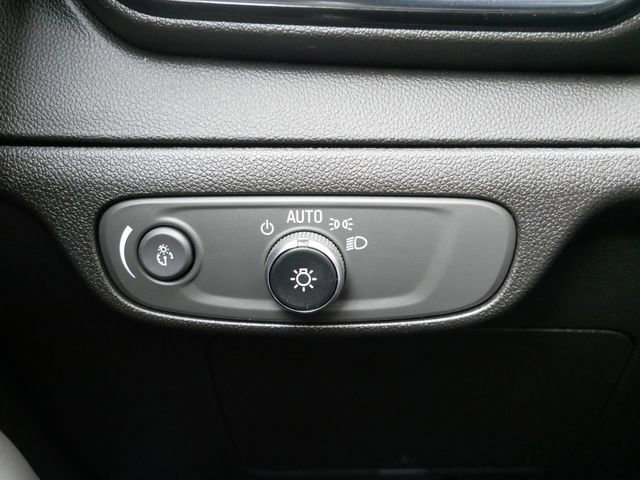 Used 2023 Chevrolet Bolt EUV LT w/ Convenience Package image 21