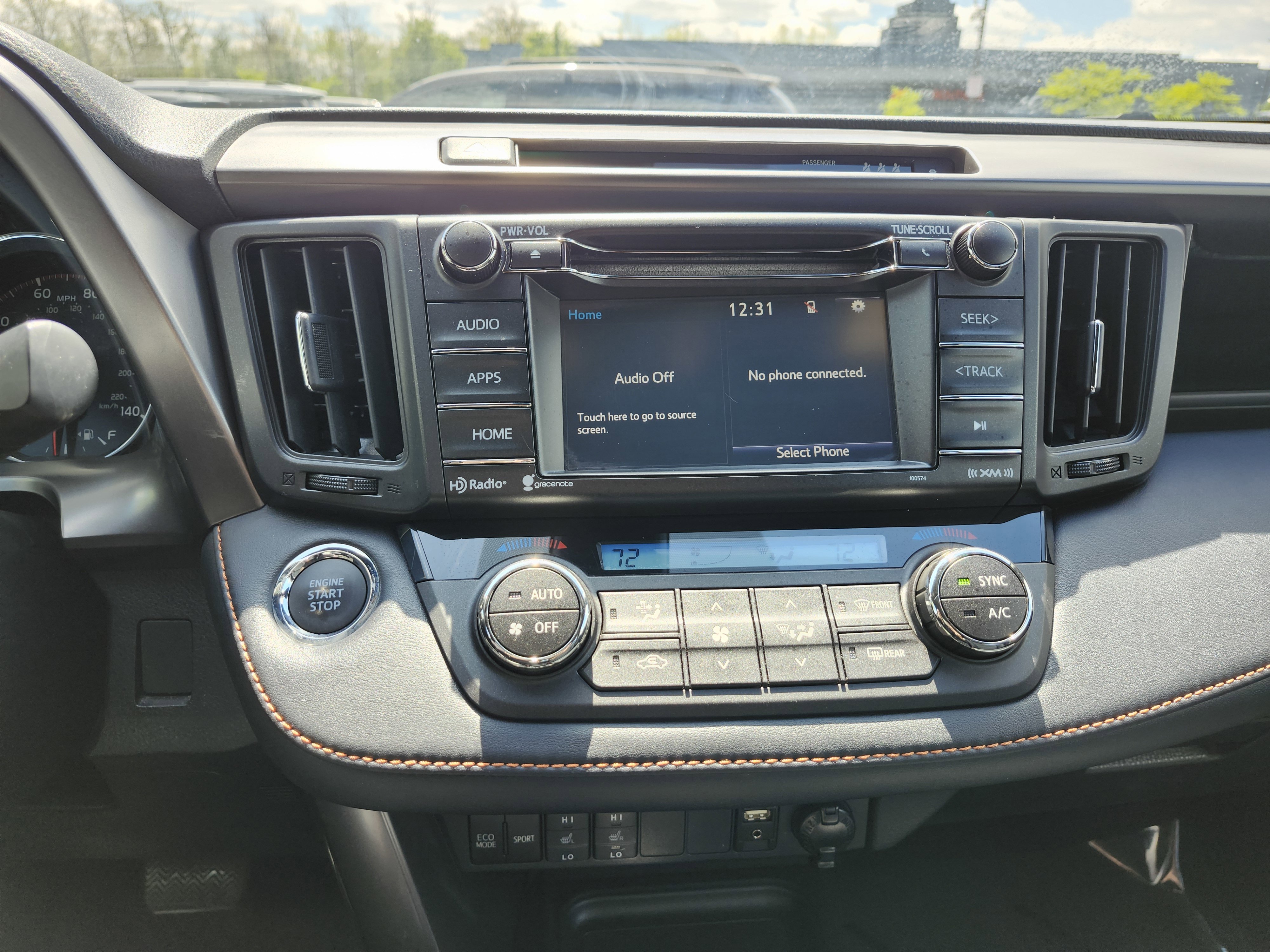 Used 2017 Toyota RAV4 SE FWD image 33