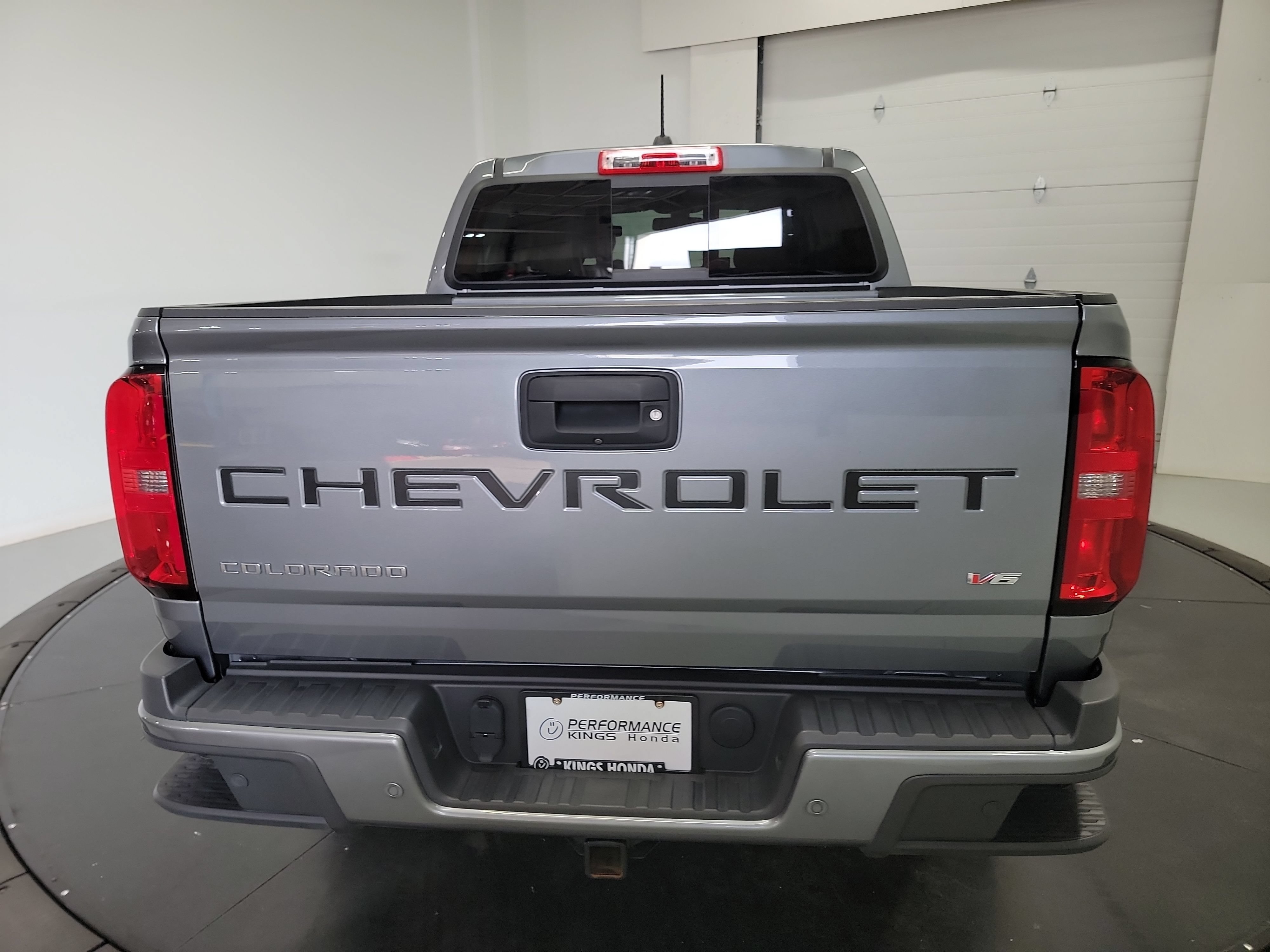 Used 2022 Chevrolet Colorado Z71 AWD/4WD image 8