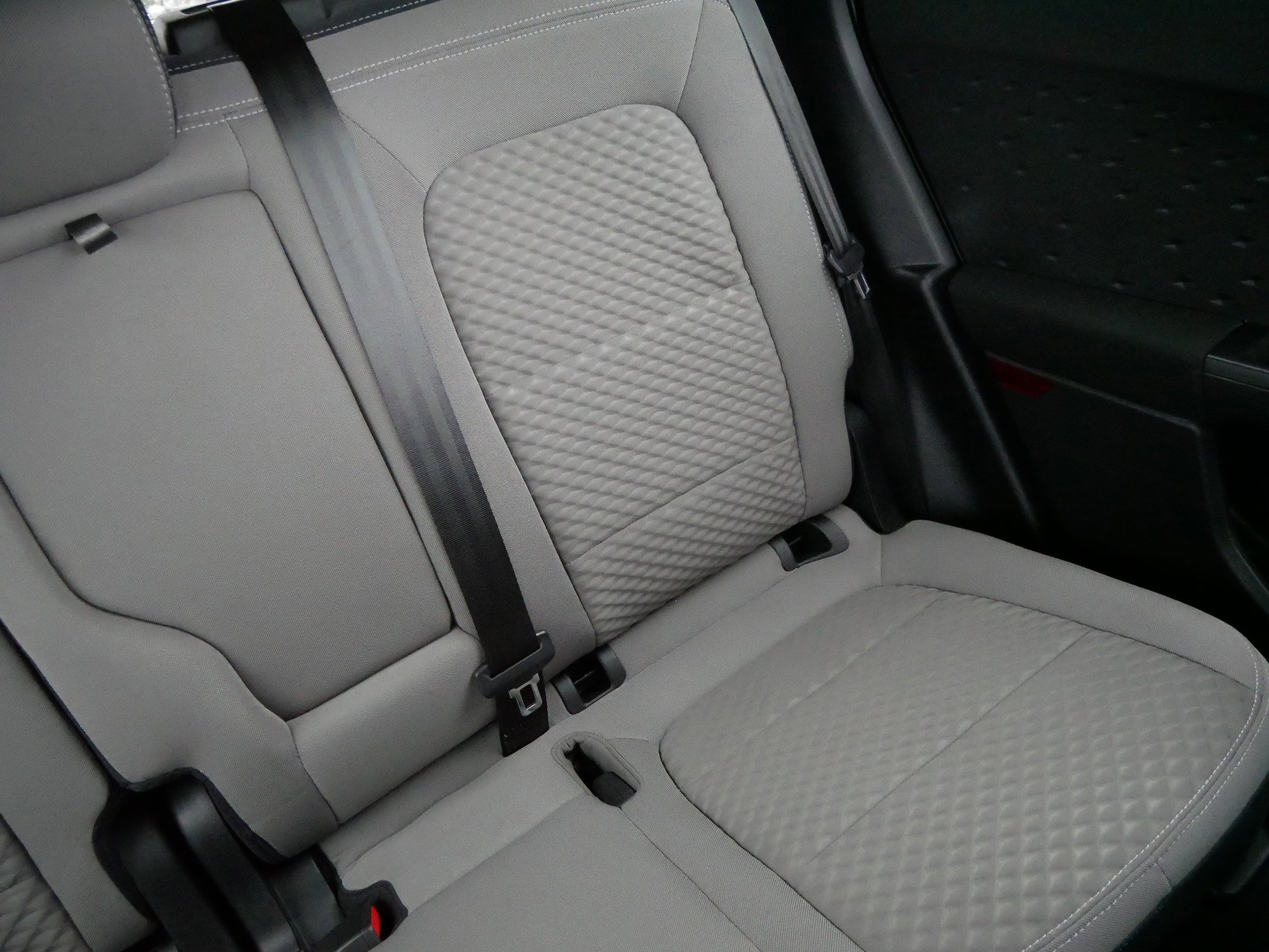 Used 2020 Ford Escape SE Sport image 14