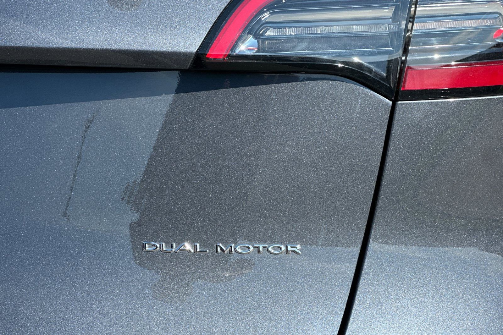 Used 2023 Tesla Model Y Long Range image 28