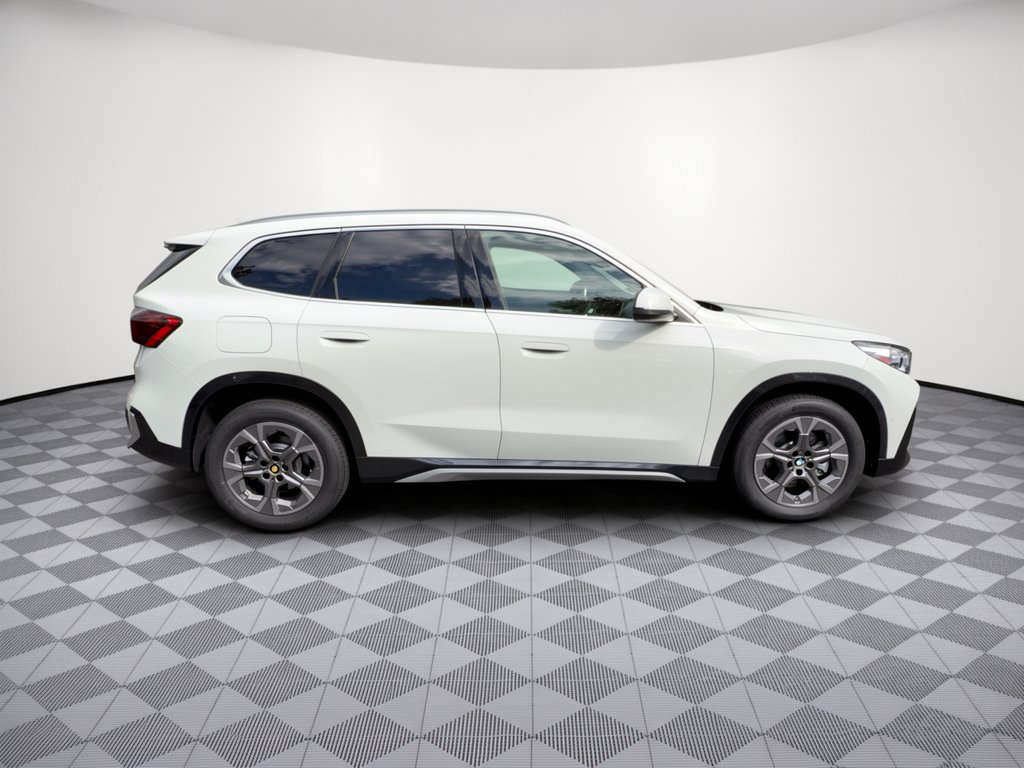 New 2027 BMW X1 xDrive28i AWD/4WD image 8