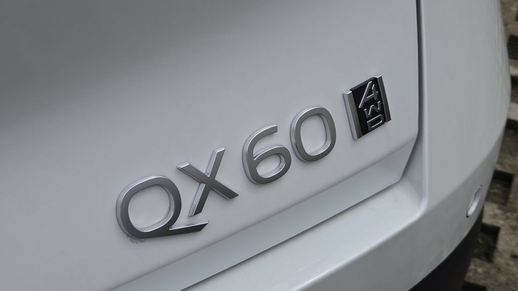 New 2027 INFINITI QX60 Luxe w/ Cargo Package AWD/4WD image 24