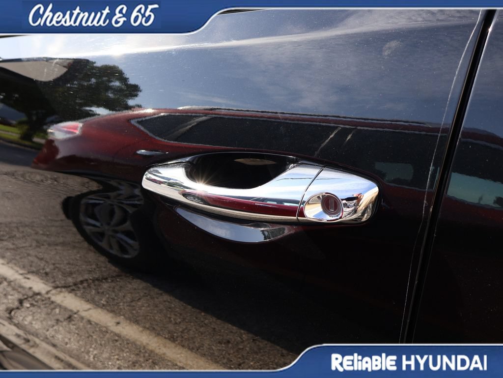 Used 2017 Hyundai Santa Fe Sport AWD/4WD image 23
