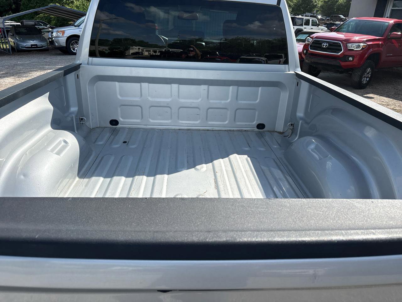 Used 2018 RAM 1500 Express AWD/4WD image 13