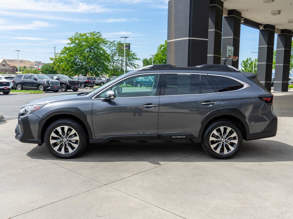 Used 2023 Subaru Outback Touring image 4