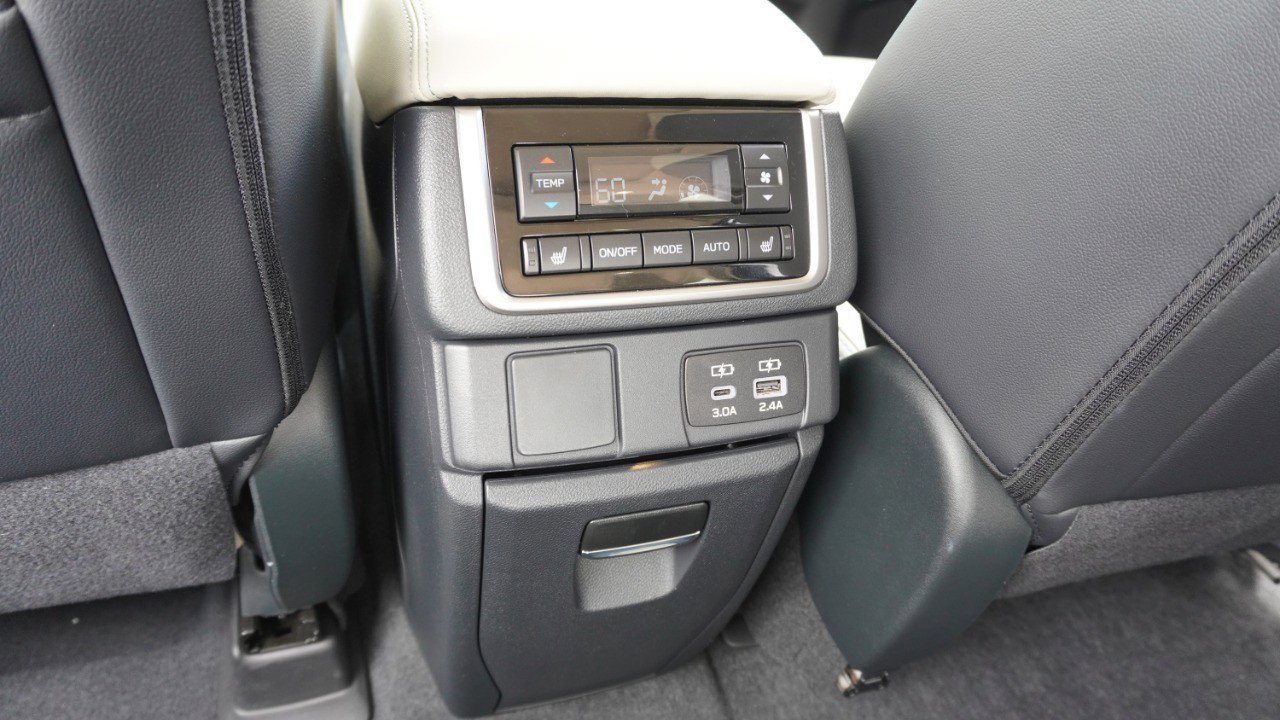 Used 2023 Subaru Ascent Limited w/ Technology Package AWD/4WD image 35