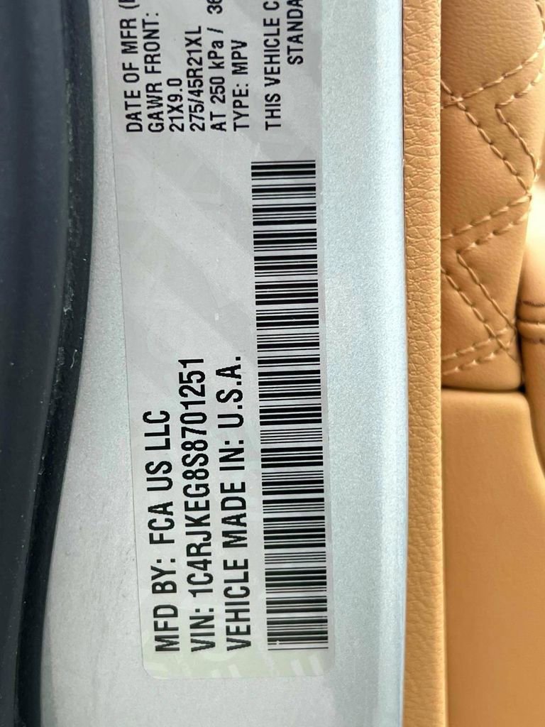 Certified 2025 Jeep Grand Cherokee L Summit AWD/4WD image 22