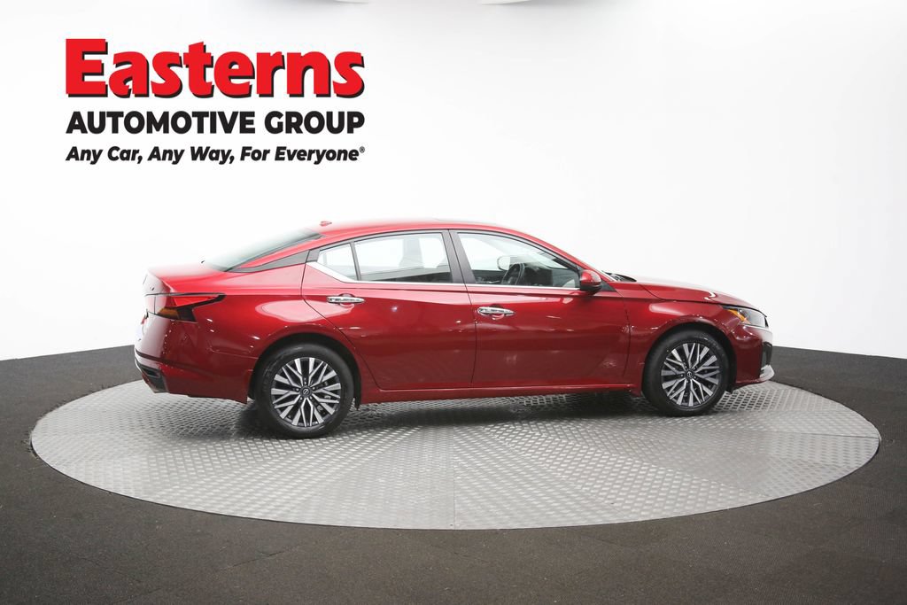 Used 2023 Nissan Altima 2.5 SV w/ SV Premium Package AWD/4WD image 45