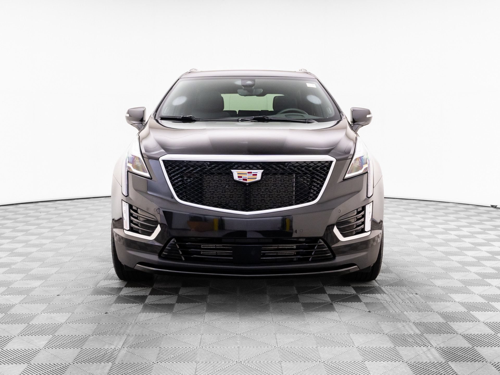 Certified 2026 Cadillac XT5 Sportv w/ LPO, Floor Liner Package AWD/4WD image 8