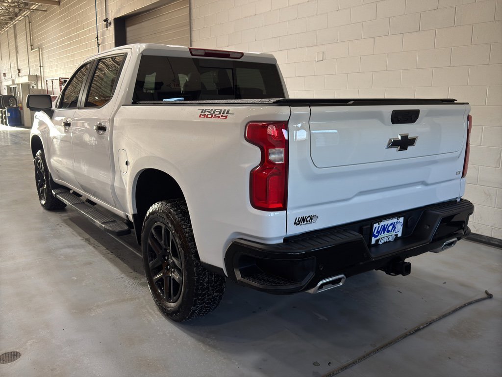 Used 2025 Chevrolet Silverado 1500 LT Trail Boss w/ LT Trail Boss Premium Package image 3