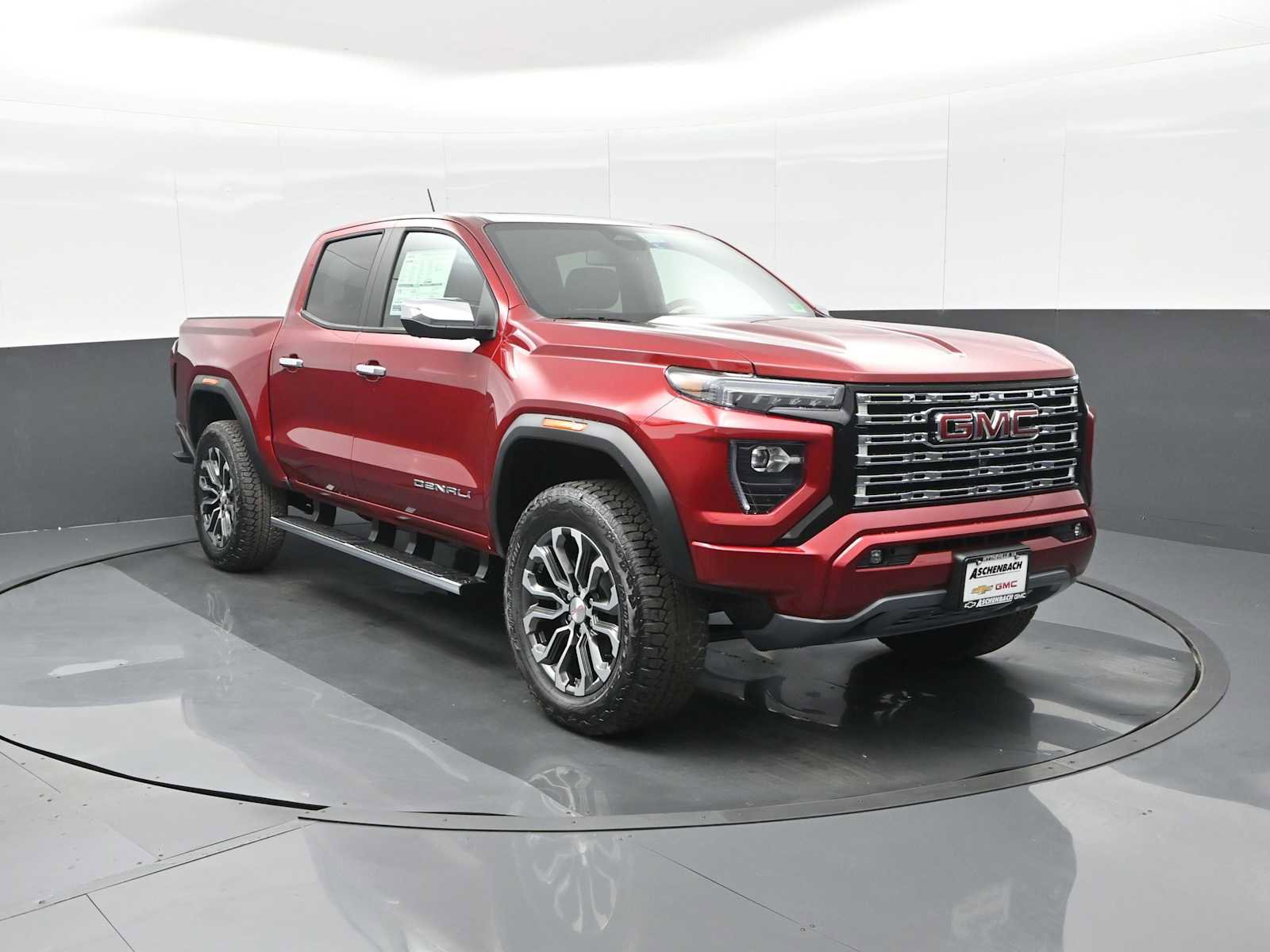 New 2026 GMC Canyon Denali image 2