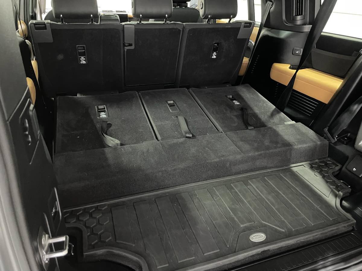 Used 2023 Land Rover Defender 130 X AWD/4WD image 19