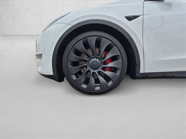 Used 2023 Tesla Model Y Performance AWD/4WD image 9