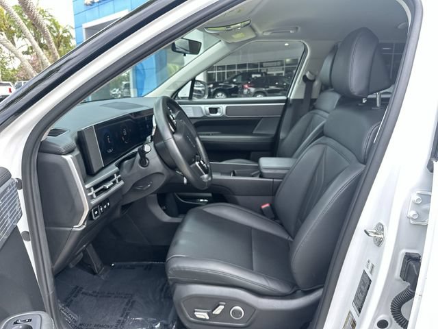 Used 2025 Hyundai Santa Fe SEL FWD image 30