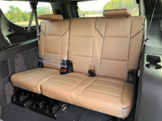 New 2027 Cadillac Escalade ESV Luxury w/ Touring Package AWD/4WD image 28