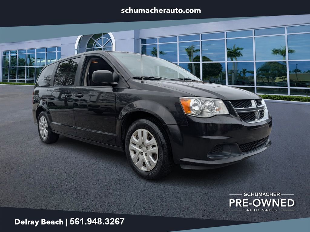 Used 2018 Dodge Grand Caravan SE image 1